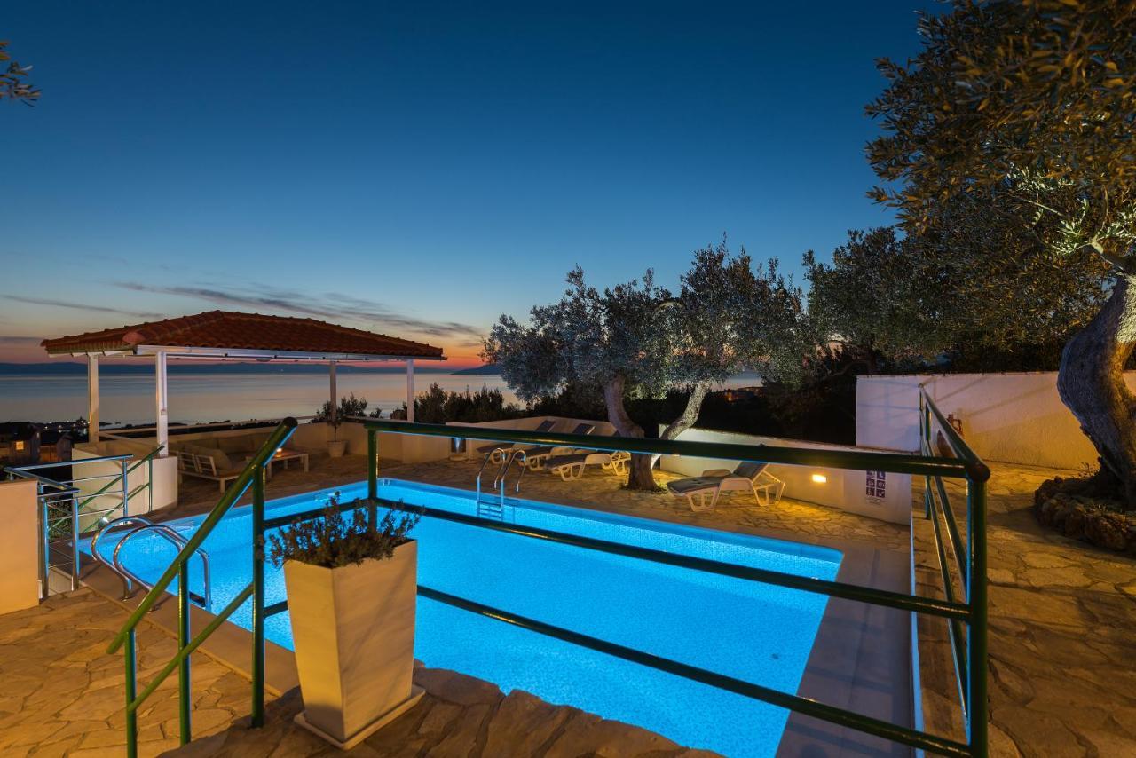 Apartment Glavina With Private Pool Makarska Kültér fotó