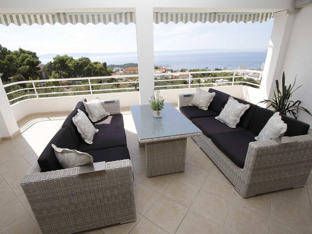 Apartment Glavina With Private Pool Makarska Kültér fotó